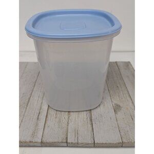 Rubbermaid 3 Qt Servin Saver #6 Sheer Square Canister Storage BLUE Lid